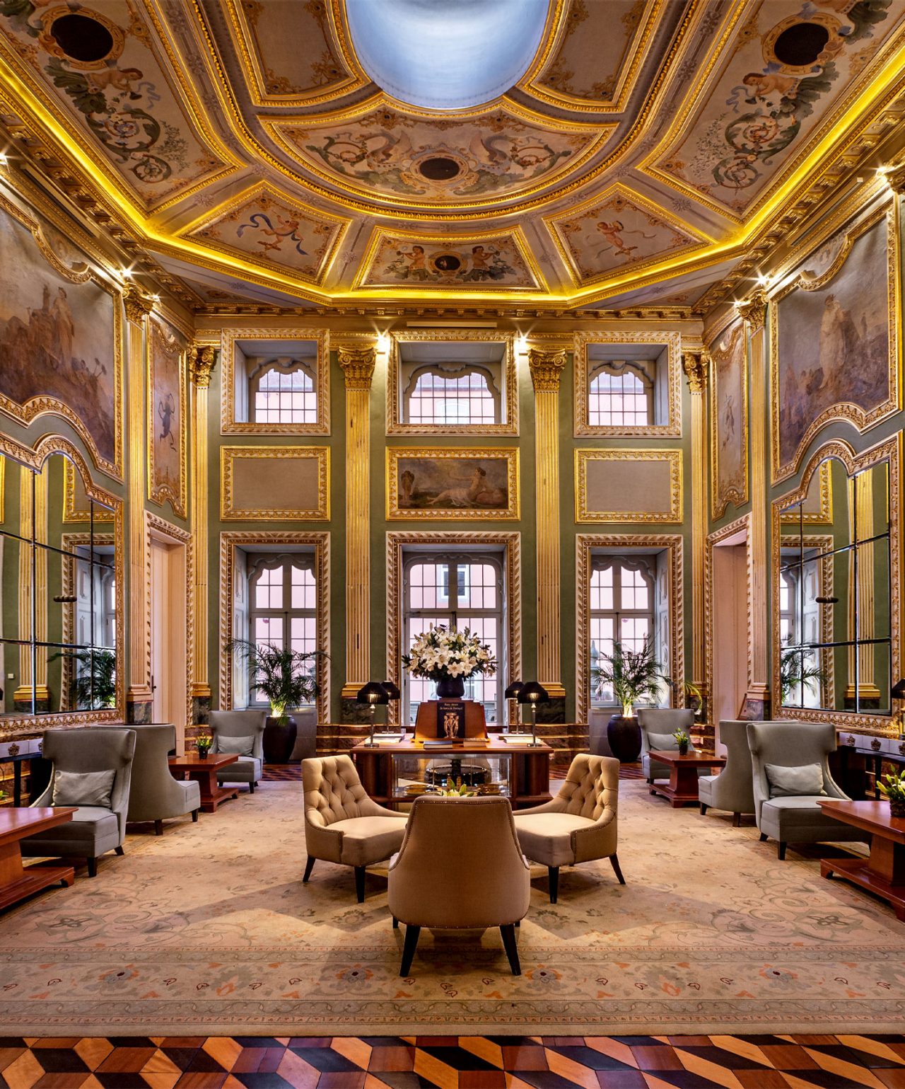 La historia de la marca Pestana Collection está presente en sus salas con decoración histórica como el Pestana Palácio Freixo