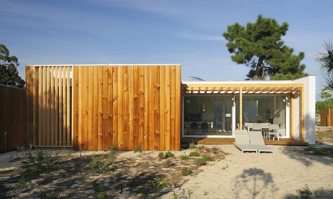 Villen mit 3 Schlafzimmern Pestana Tróia Eco Resort hat einen Außenbereich mit zwei Liegen