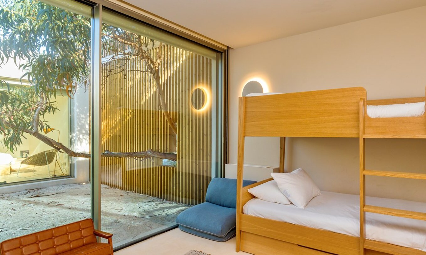 Exclusive Premium Villen mit Privatpool Pestana Tróia Eco Resort hat ein Schlafzimmer mit Etagenbetten