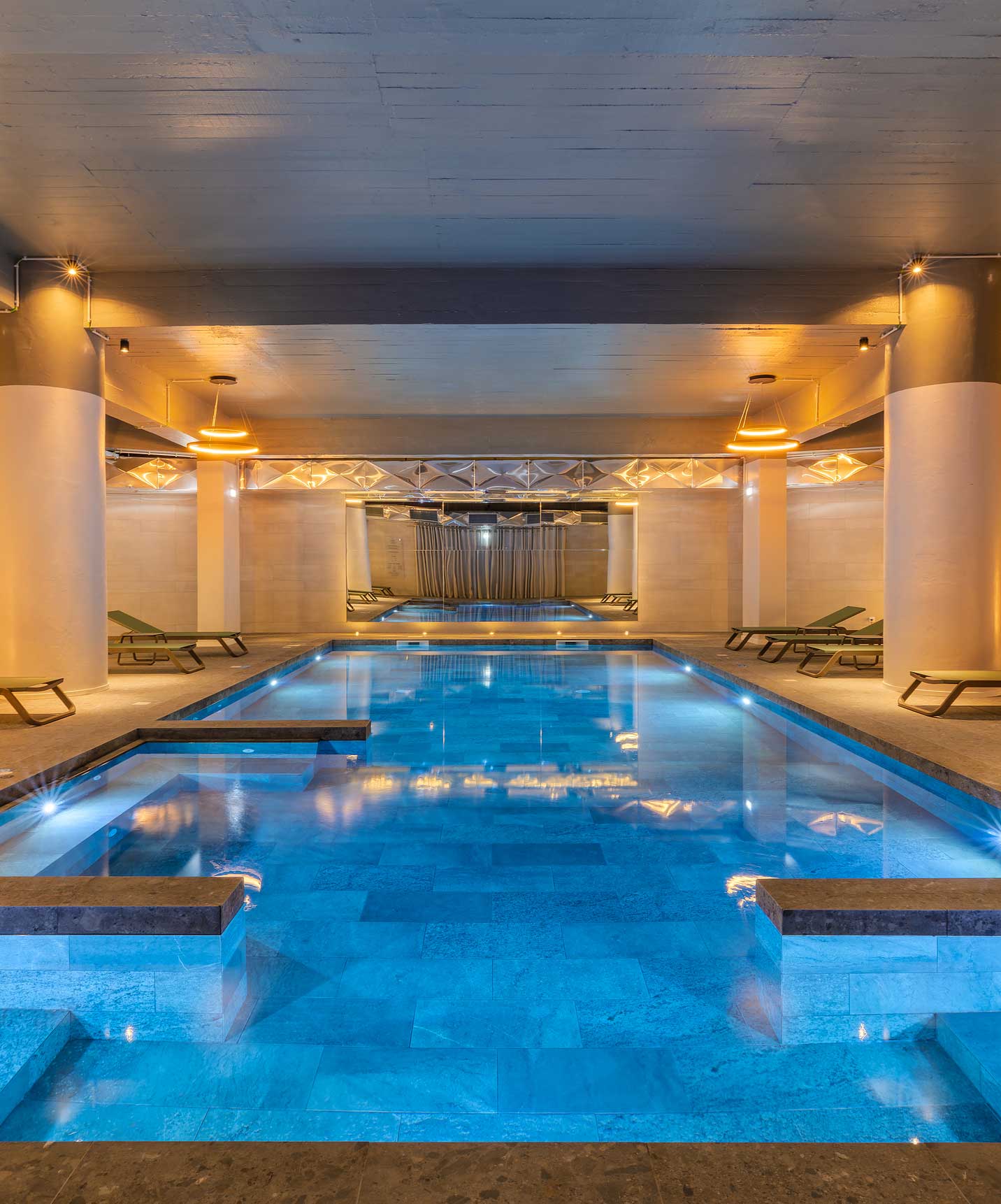 Pestana Blue Alvor Beach un hôtel 5 étoiles avec piscines et près de la plage dispose aussi d’une piscine intérieure chauffée