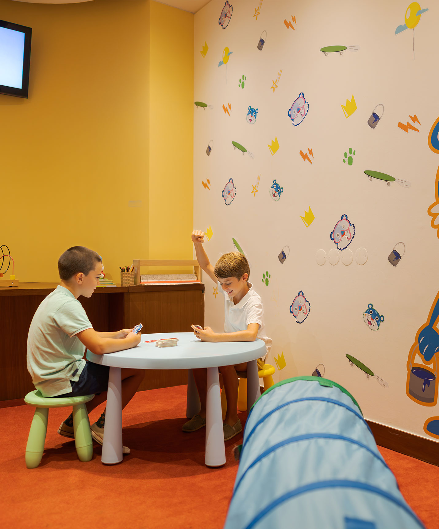Le Pestana Sintra propose une salle kids club avec jouets pour enfants