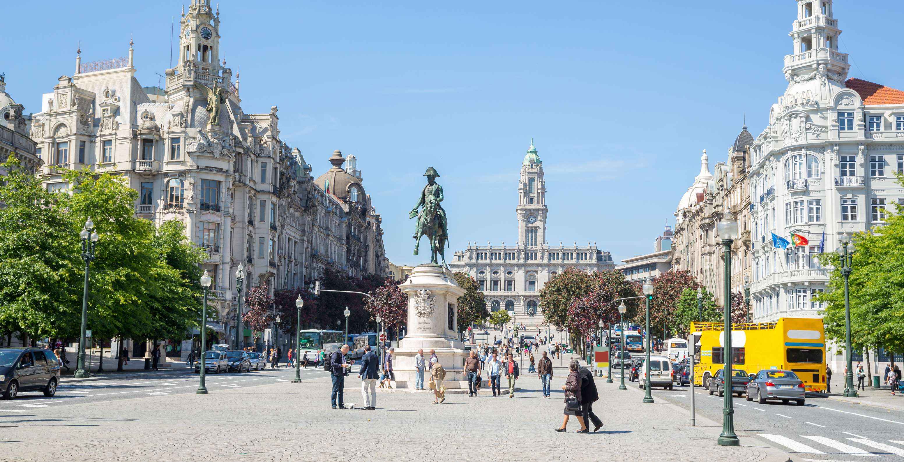 Séjournez au Pestana Vintage Porto et profitez d'une promenade sur l'iconique avenida dos aliados dans la ville de Porto
