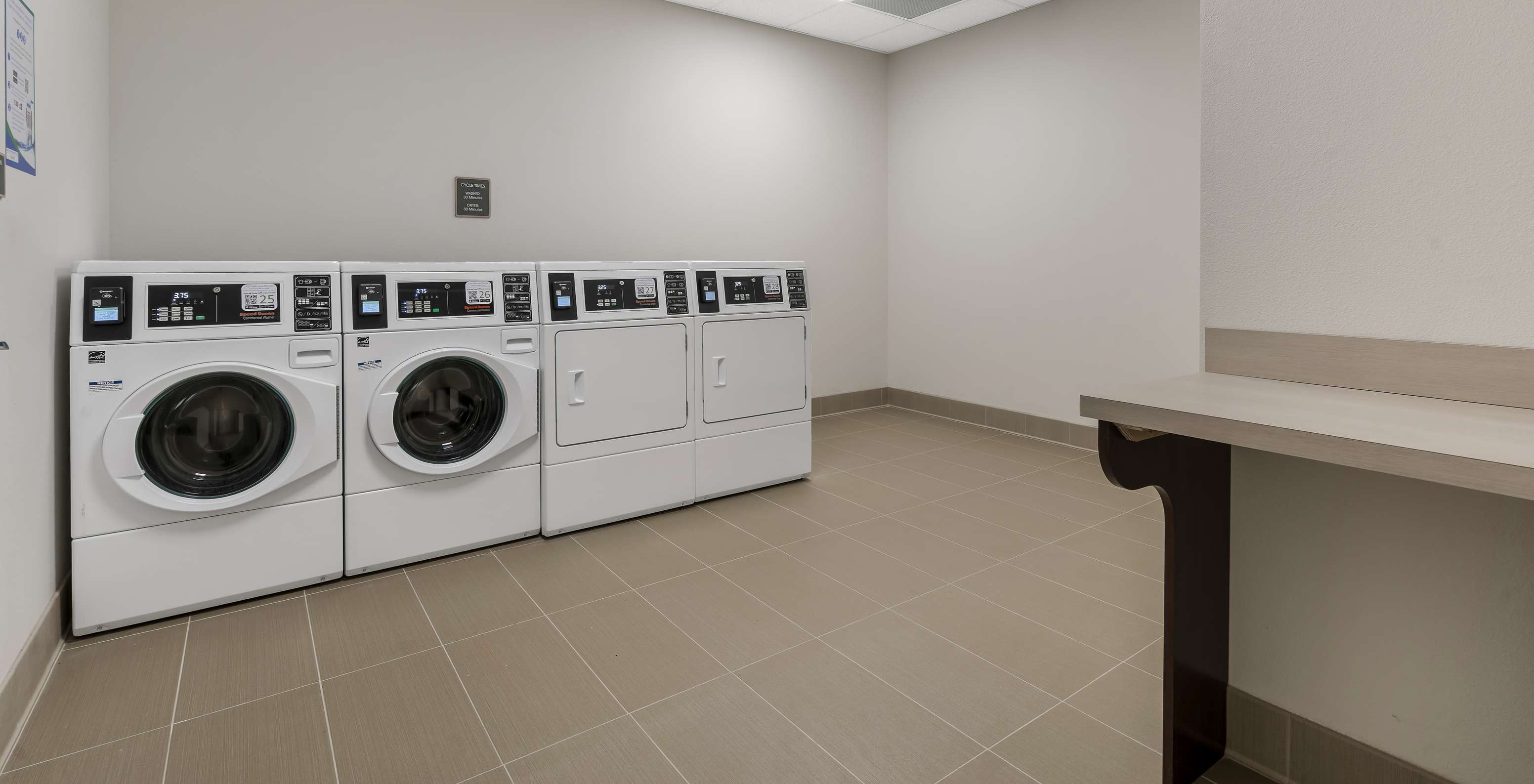 Pestana Orlando près de Disney avec espace pour laver le linge et machines