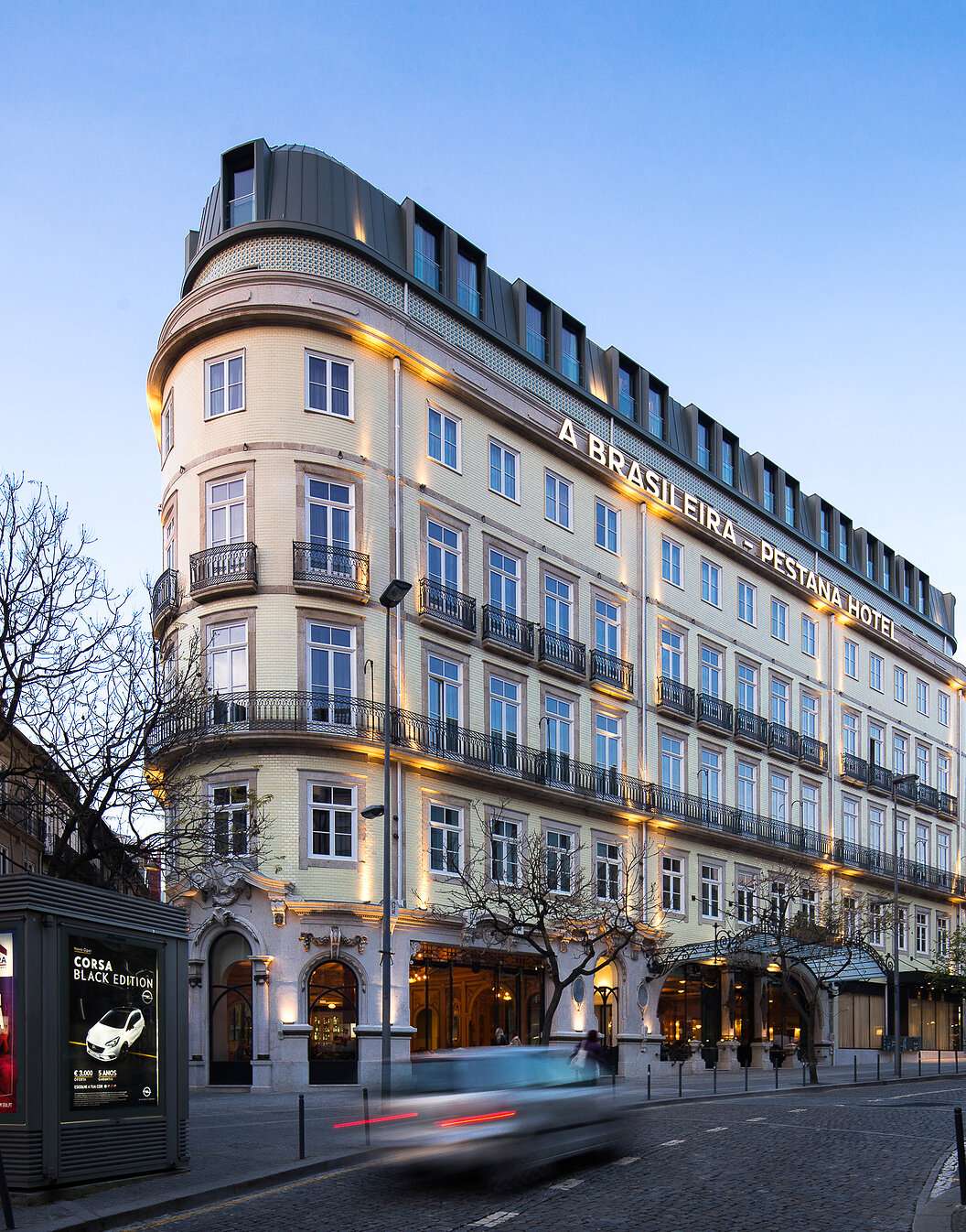 Buitenkant hotel Pestana Porto - A Brasileira, 5-sterrenhotel in centrum van Porto