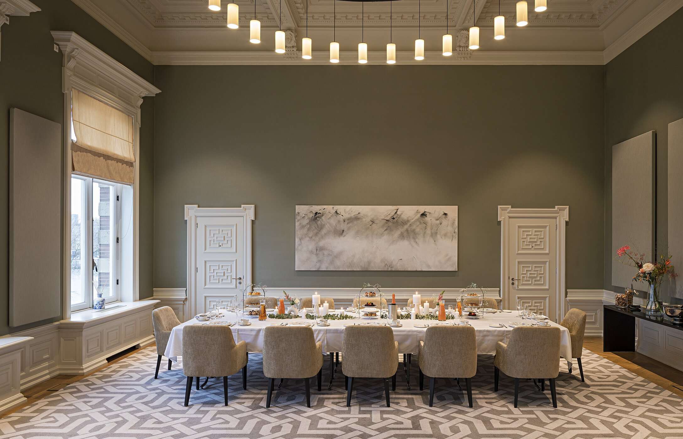 Descubra espaços para Casamentos e Eventos no Pestana Hotel Group, e realize as suas reuniões nas nossas salas dedicadas