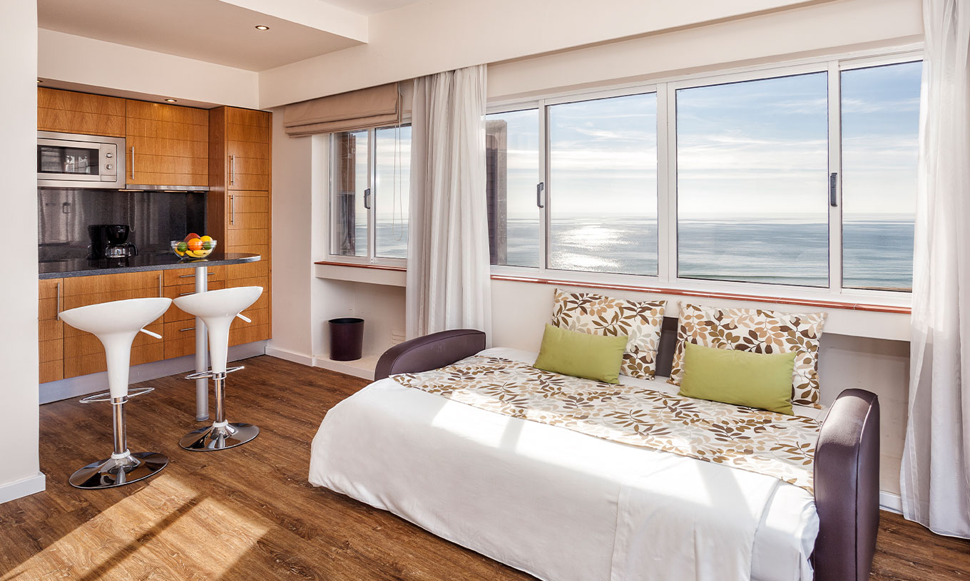 O Estúdio Vista Mar do Pestana Alvor Atlântico está equipado com uma kitchenette com vista para o mar