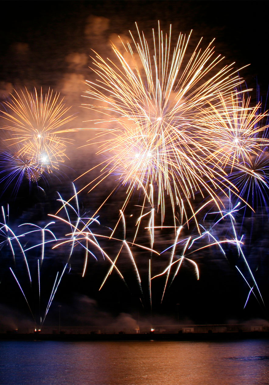 Verweilen Sie im Pestana Casino Park und genießen Sie das Atlantikfest auf Madeira, bekannt für sein Feuerwerk