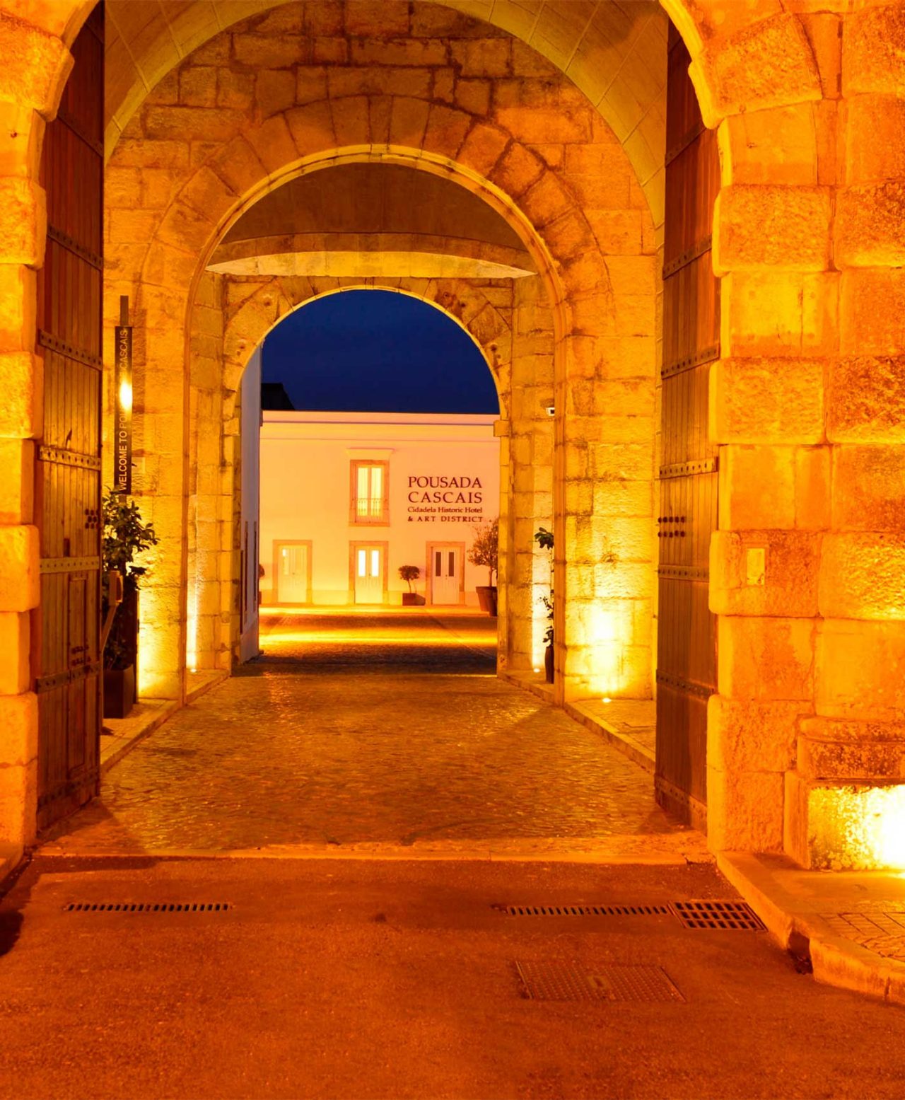 Vista exterior de un hotel Art District en Cascais, de la marca Pestana Collection