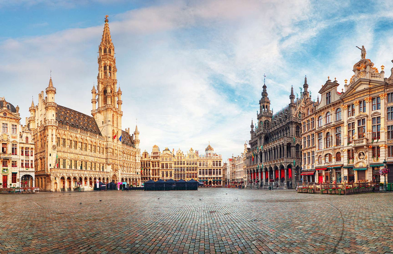 Découvrez l’offre d’hôtels du Pestana Hotel Group à Bruxelles et visitez sa place principale, la Grand-Place