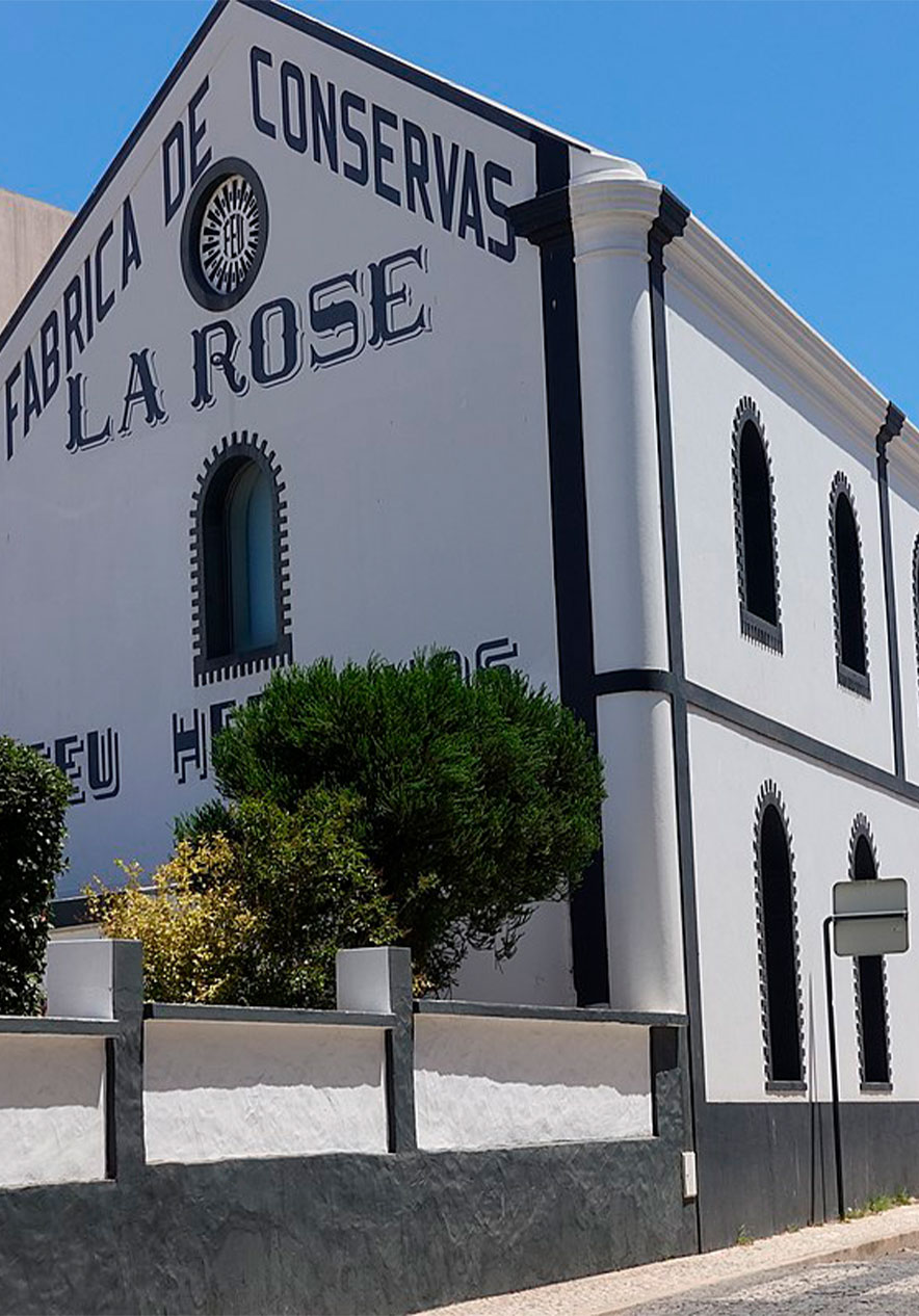 Extérieur du musée de Portimão, situé dans une ancienne conserverie