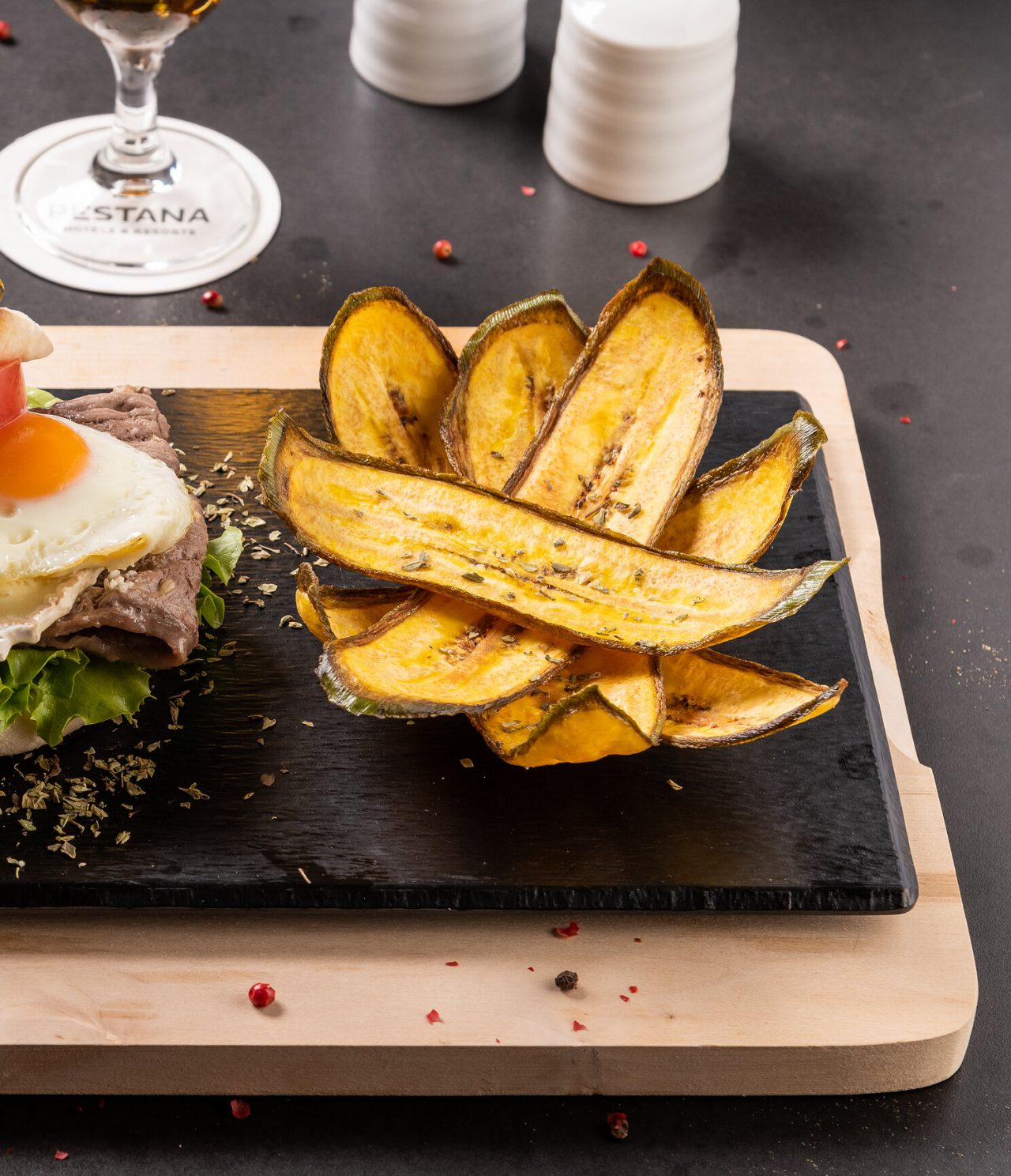 The Mourisco restaurant, at the 4-Star Hotel in Sintra, serves quick meals such as steak sandwiches with fried banana